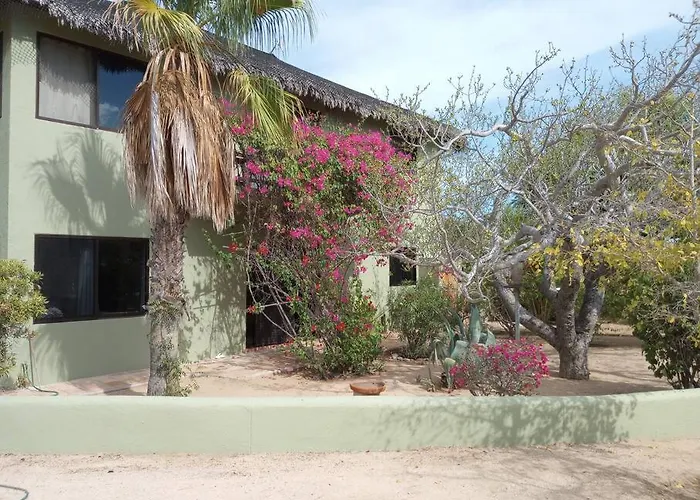 Casa Pajaros - Private 2-story Villa *